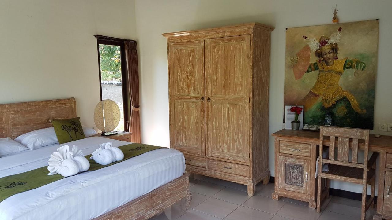 Taman Dewi Sri Villa Et Bungalow ペムテラン エクステリア 写真