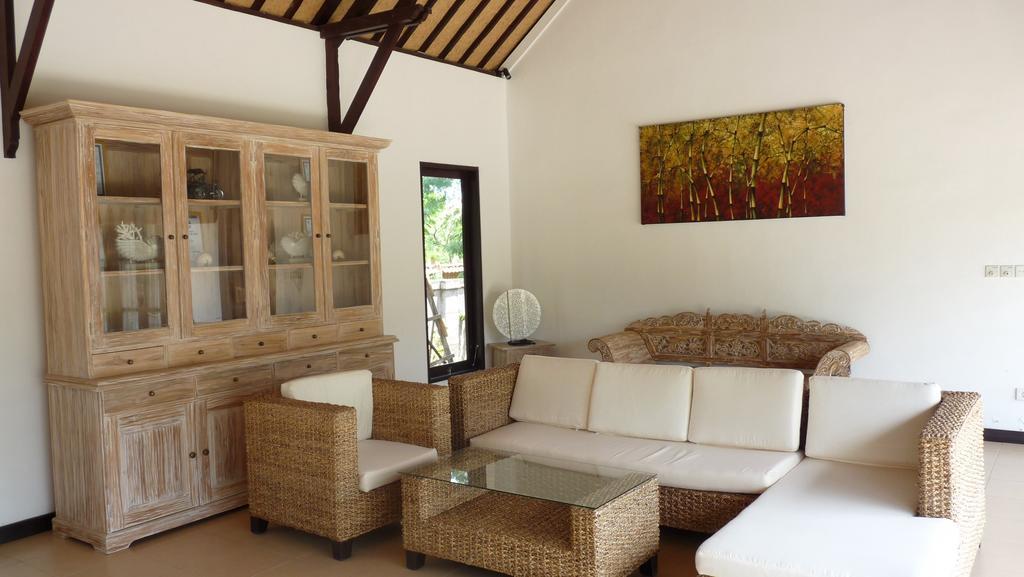 Taman Dewi Sri Villa Et Bungalow ペムテラン エクステリア 写真