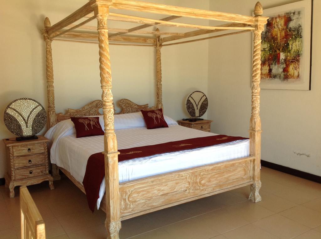 Taman Dewi Sri Villa Et Bungalow ペムテラン 部屋 写真
