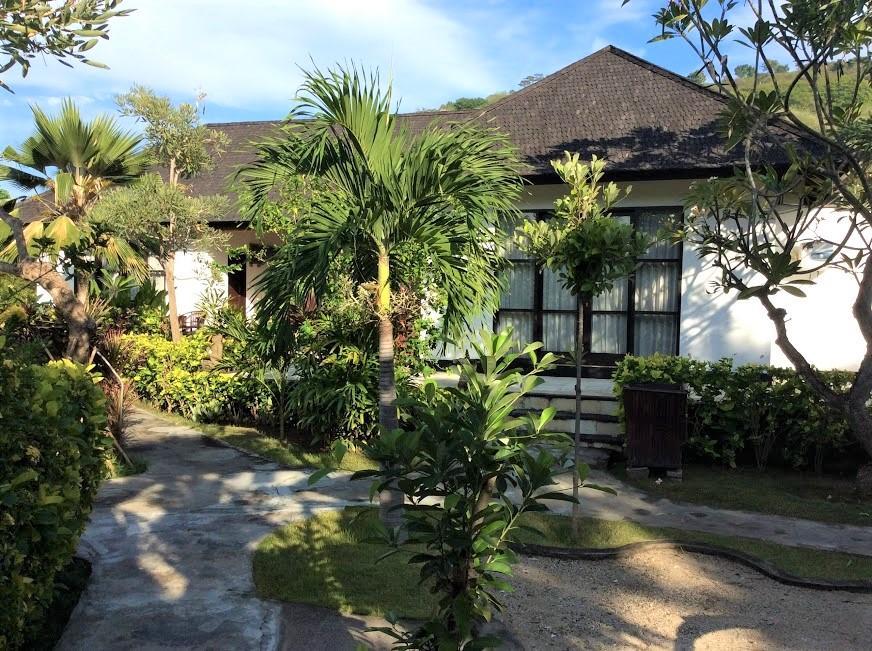 Taman Dewi Sri Villa Et Bungalow ペムテラン エクステリア 写真