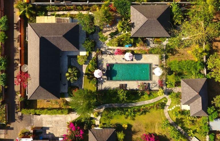 Taman Dewi Sri Villa Et Bungalow ペムテラン エクステリア 写真